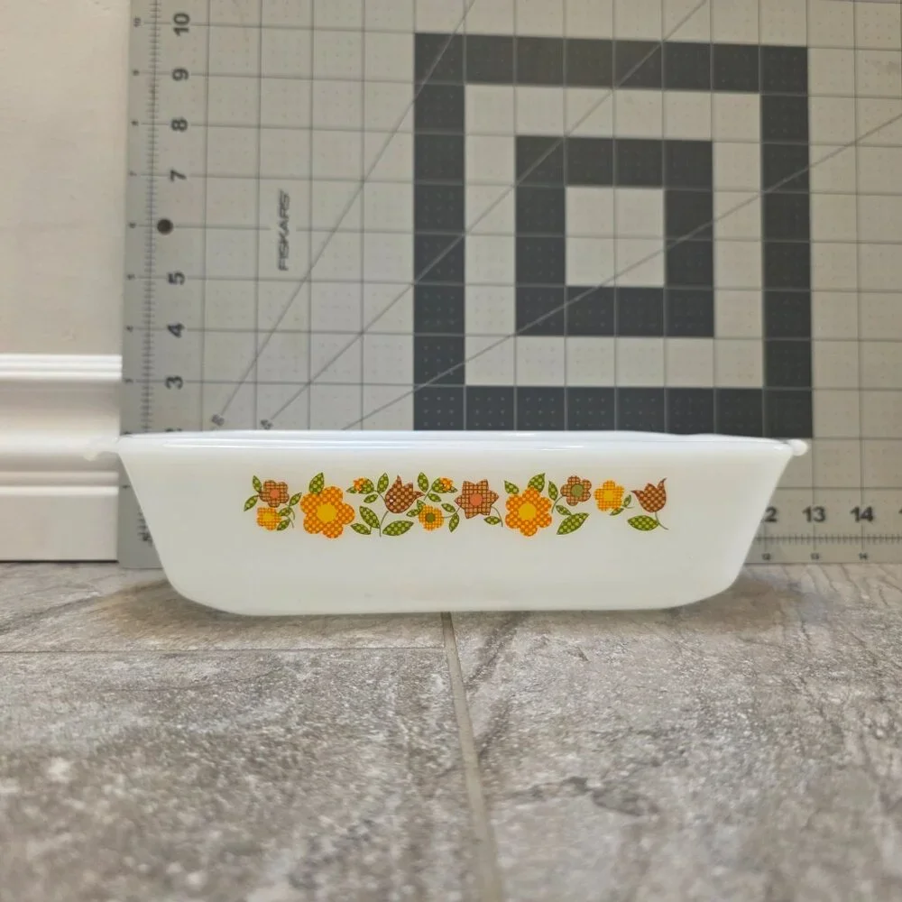 VTG. Fire King Anchor Hocking Gingham Floral 1qt Loaf Pan 441 Made In The U.S.A.